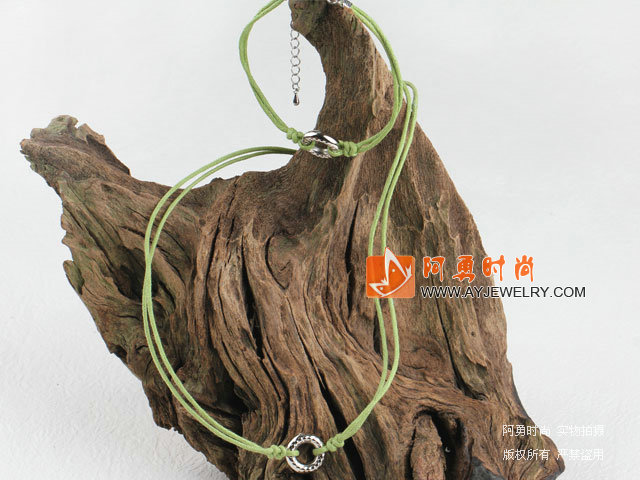 饰品编号:T176  我们主要经营 手链、项链、耳环、戒指、套链、吊坠、手机链、请方问我们的网站 www.ayjewelry.com