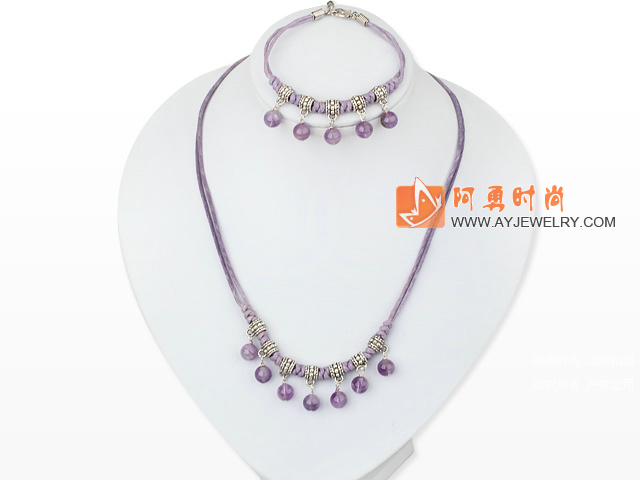 饰品编号:T18  我们主要经营 手链、项链、耳环、戒指、套链、吊坠、手机链、请方问我们的网站 www.ayjewelry.com