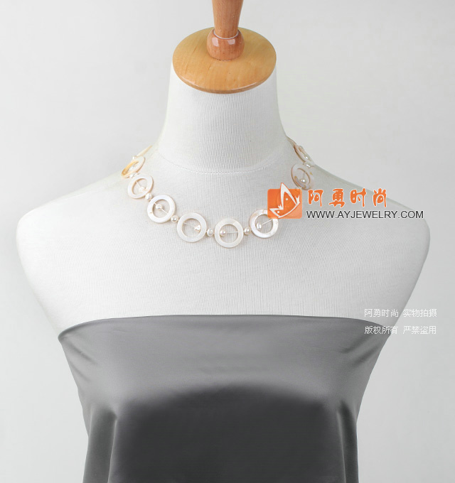 饰品编号:T86  我们主要经营 手链、项链、耳环、戒指、套链、吊坠、手机链、请方问我们的网站 www.ayjewelry.com