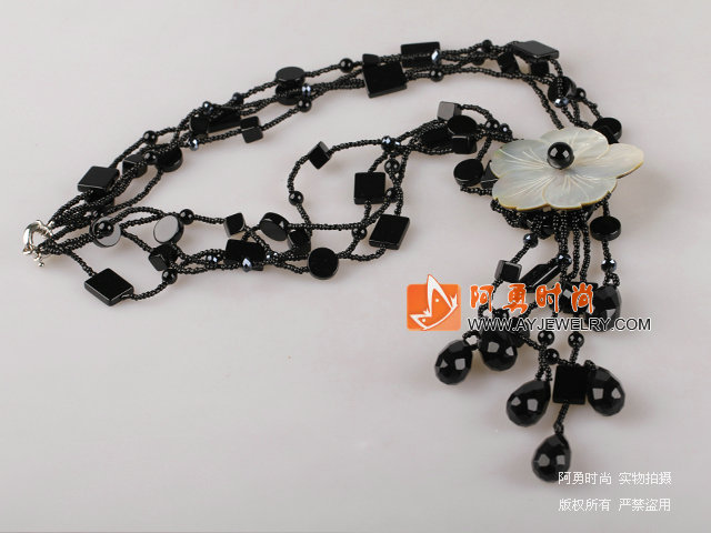 饰品编号:X1686  我们主要经营 手链、项链、耳环、戒指、套链、吊坠、手机链、请方问我们的网站 www.ayjewelry.com