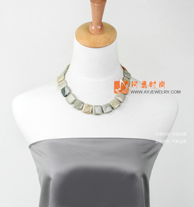 饰品编号:X300  我们主要经营 手链、项链、耳环、戒指、套链、吊坠、手机链、请方问我们的网站 www.ayjewelry.com