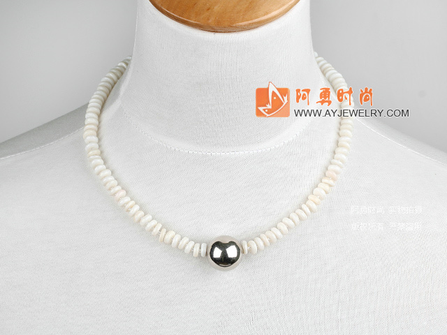饰品编号:X670  我们主要经营 手链、项链、耳环、戒指、套链、吊坠、手机链、请方问我们的网站 www.ayjewelry.com