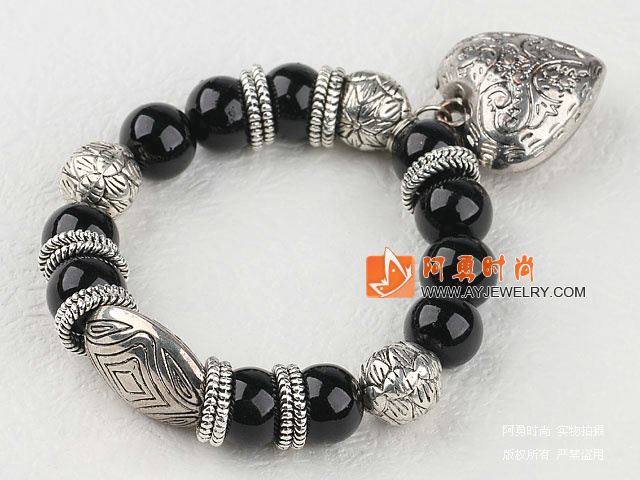 饰品编号:Y402  我们主要经营 手链、项链、耳环、戒指、套链、吊坠、手机链、请方问我们的网站 www.ayjewelry.com