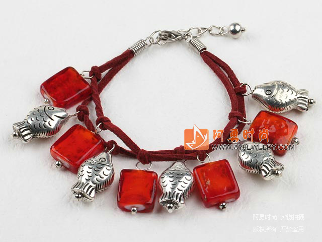饰品编号:Y665  我们主要经营 手链、项链、耳环、戒指、套链、吊坠、手机链、请方问我们的网站 www.ayjewelry.com