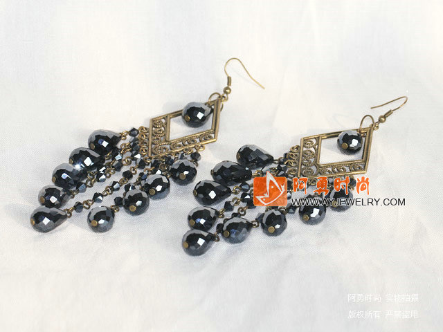 饰品编号:E1685  我们主要经营 手链、项链、耳环、戒指、套链、吊坠、手机链、请方问我们的网站 www.ayjewelry.com