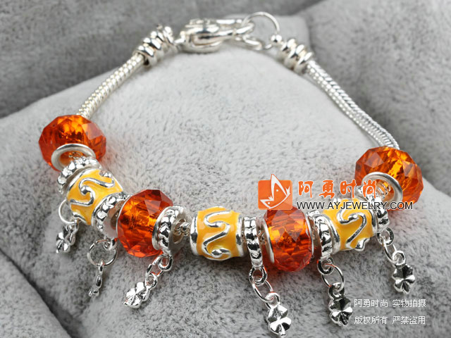 饰品编号:L1025  我们主要经营 手链、项链、耳环、戒指、套链、吊坠、手机链、请方问我们的网站 www.ayjewelry.com