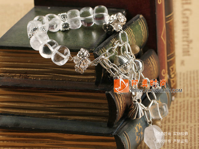 饰品编号:L173  我们主要经营 手链、项链、耳环、戒指、套链、吊坠、手机链、请方问我们的网站 www.ayjewelry.com