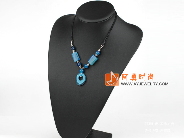 饰品编号:L811  我们主要经营 手链、项链、耳环、戒指、套链、吊坠、手机链、请方问我们的网站 www.ayjewelry.com