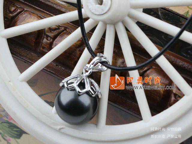饰品编号:X2645  我们主要经营 手链、项链、耳环、戒指、套链、吊坠、手机链、请方问我们的网站 www.ayjewelry.com