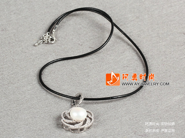 饰品编号:X4421  我们主要经营 手链、项链、耳环、戒指、套链、吊坠、手机链、请方问我们的网站 www.ayjewelry.com