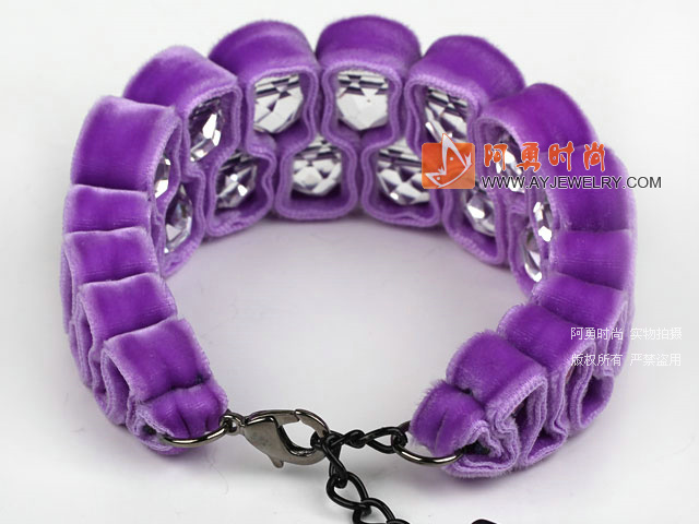 饰品编号:Y1496  我们主要经营 手链、项链、耳环、戒指、套链、吊坠、手机链、请方问我们的网站 www.ayjewelry.com