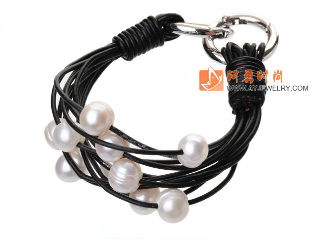 饰品编号:Y2640  我们主要经营 手链、项链、耳环、戒指、套链、吊坠、手机链、请方问我们的网站 www.ayjewelry.com