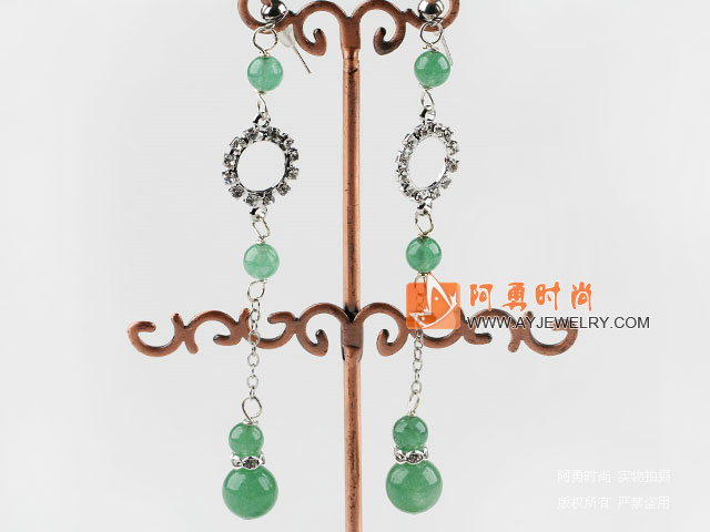 饰品编号:E1057  我们主要经营 手链、项链、耳环、戒指、套链、吊坠、手机链、请方问我们的网站 www.ayjewelry.com