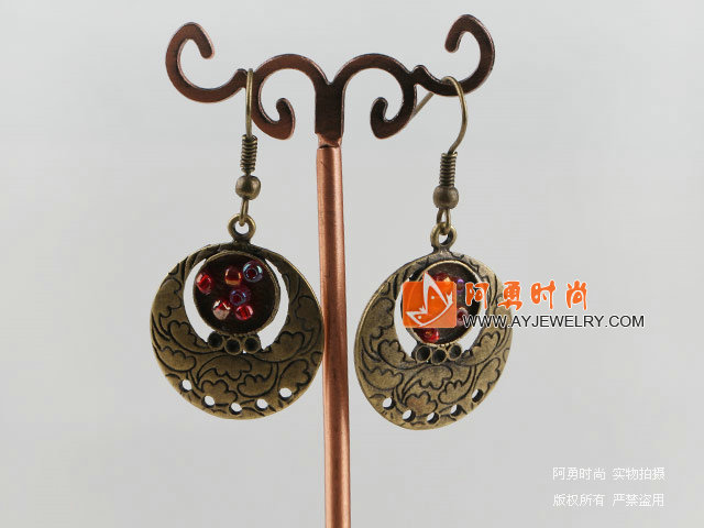 饰品编号:E1157  我们主要经营 手链、项链、耳环、戒指、套链、吊坠、手机链、请方问我们的网站 www.ayjewelry.com