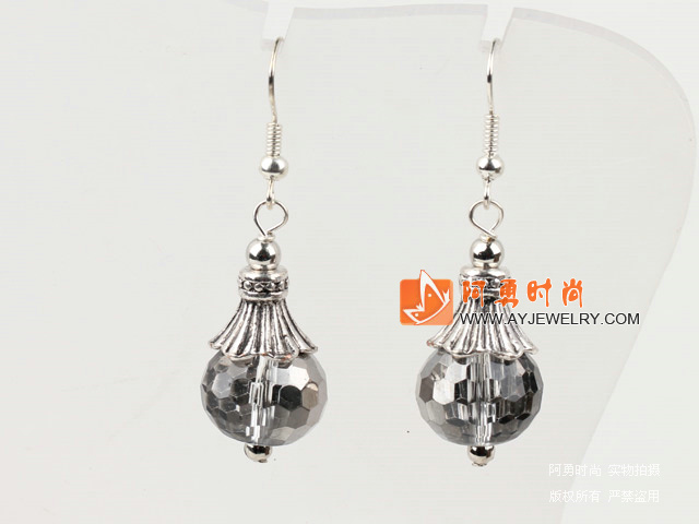 饰品编号:E1232  我们主要经营 手链、项链、耳环、戒指、套链、吊坠、手机链、请方问我们的网站 www.ayjewelry.com
