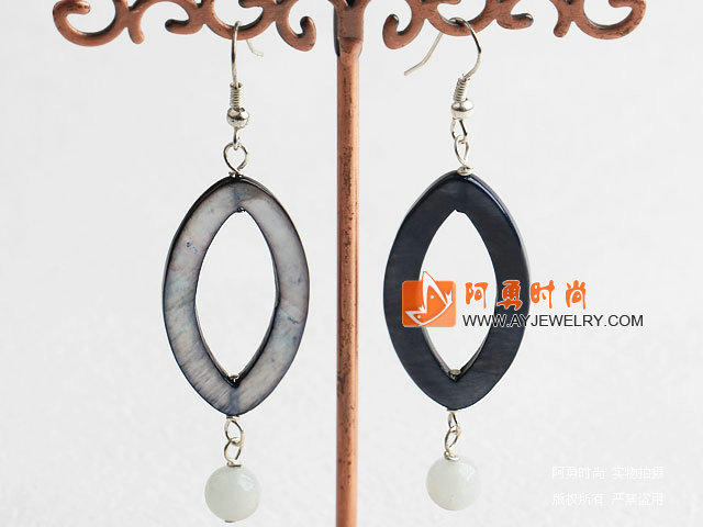 饰品编号:E771  我们主要经营 手链、项链、耳环、戒指、套链、吊坠、手机链、请方问我们的网站 www.ayjewelry.com