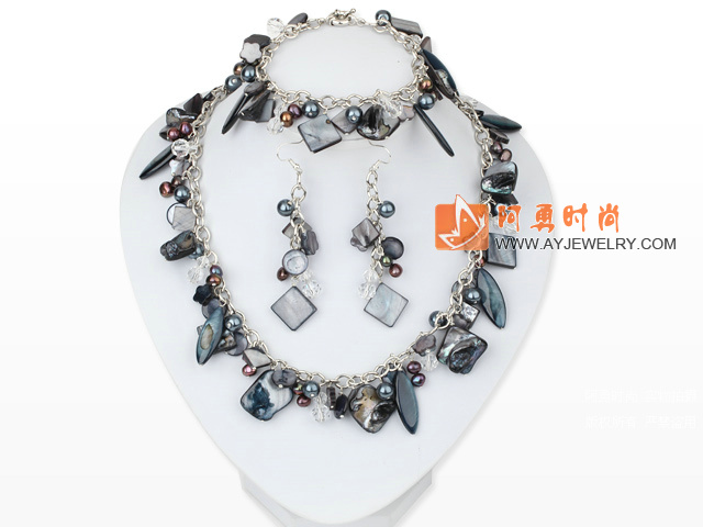 饰品编号:T259  我们主要经营 手链、项链、耳环、戒指、套链、吊坠、手机链、请方问我们的网站 www.ayjewelry.com