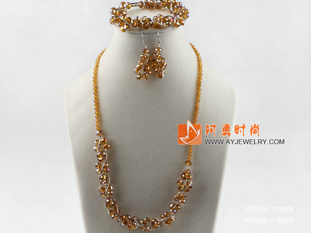 饰品编号:T260  我们主要经营 手链、项链、耳环、戒指、套链、吊坠、手机链、请方问我们的网站 www.ayjewelry.com