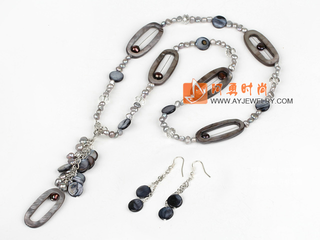 饰品编号:T7  我们主要经营 手链、项链、耳环、戒指、套链、吊坠、手机链、请方问我们的网站 www.ayjewelry.com