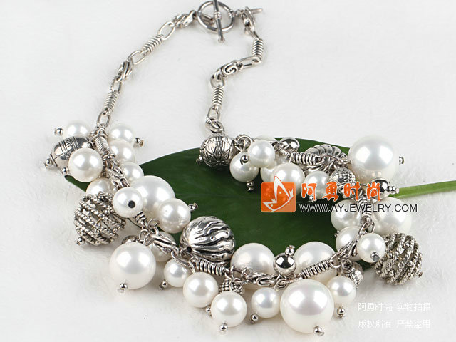饰品编号:X1189  我们主要经营 手链、项链、耳环、戒指、套链、吊坠、手机链、请方问我们的网站 www.ayjewelry.com