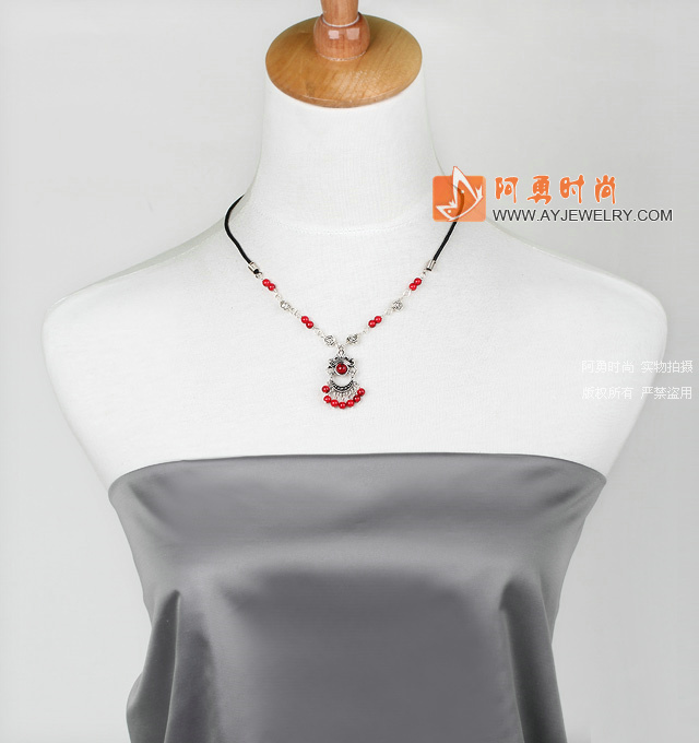饰品编号:X1275  我们主要经营 手链、项链、耳环、戒指、套链、吊坠、手机链、请方问我们的网站 www.ayjewelry.com