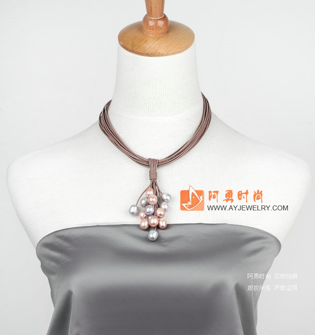 饰品编号:X130  我们主要经营 手链、项链、耳环、戒指、套链、吊坠、手机链、请方问我们的网站 www.ayjewelry.com