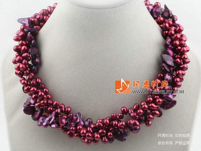 紫红色染色珍珠项链