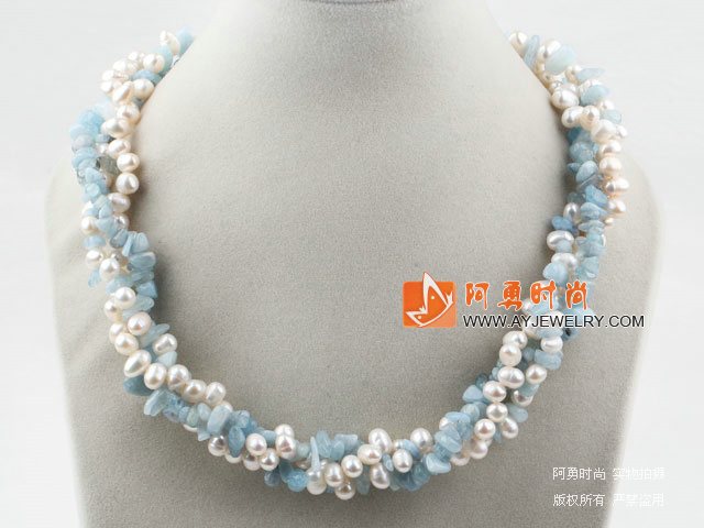 白珍珠海蓝宝项链