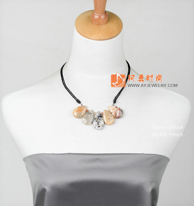 饰品编号:X1861  我们主要经营 手链、项链、耳环、戒指、套链、吊坠、手机链、请方问我们的网站 www.ayjewelry.com