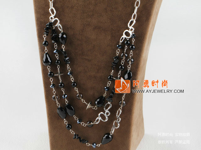饰品编号:X1946  我们主要经营 手链、项链、耳环、戒指、套链、吊坠、手机链、请方问我们的网站 www.ayjewelry.com