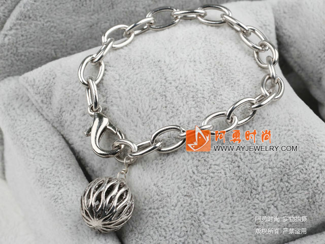 饰品编号:Y313  我们主要经营 手链、项链、耳环、戒指、套链、吊坠、手机链、请方问我们的网站 www.ayjewelry.com