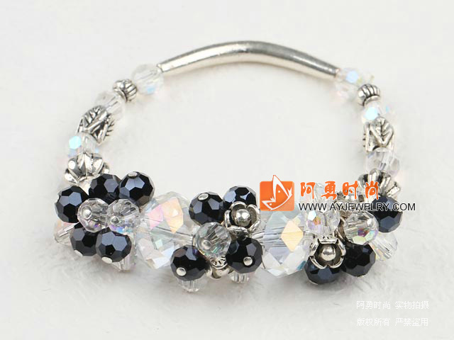 饰品编号:Y318  我们主要经营 手链、项链、耳环、戒指、套链、吊坠、手机链、请方问我们的网站 www.ayjewelry.com