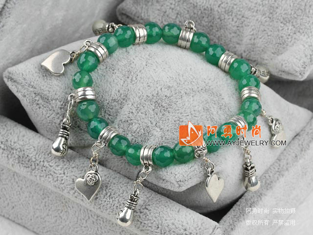 饰品编号:Y526  我们主要经营 手链、项链、耳环、戒指、套链、吊坠、手机链、请方问我们的网站 www.ayjewelry.com