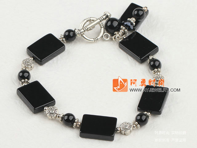 饰品编号:Y537  我们主要经营 手链、项链、耳环、戒指、套链、吊坠、手机链、请方问我们的网站 www.ayjewelry.com