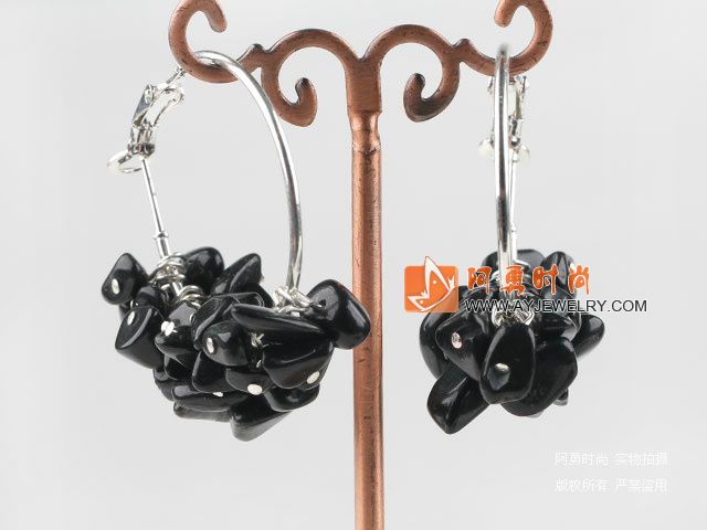 饰品编号:E1375  我们主要经营 手链、项链、耳环、戒指、套链、吊坠、手机链、请方问我们的网站 www.ayjewelry.com