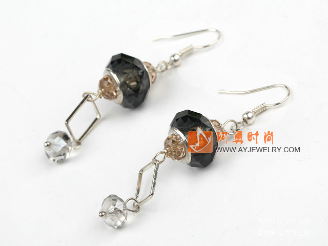 饰品编号:E1576  我们主要经营 手链、项链、耳环、戒指、套链、吊坠、手机链、请方问我们的网站 www.ayjewelry.com