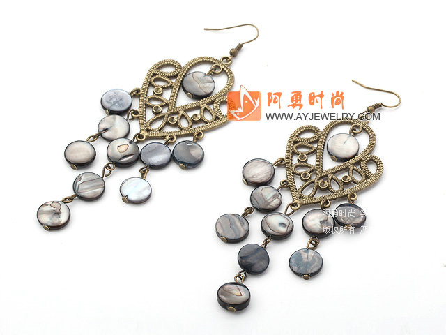 饰品编号:E1992  我们主要经营 手链、项链、耳环、戒指、套链、吊坠、手机链、请方问我们的网站 www.ayjewelry.com