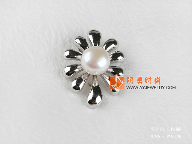 饰品编号:F96  我们主要经营 手链、项链、耳环、戒指、套链、吊坠、手机链、请方问我们的网站 www.ayjewelry.com