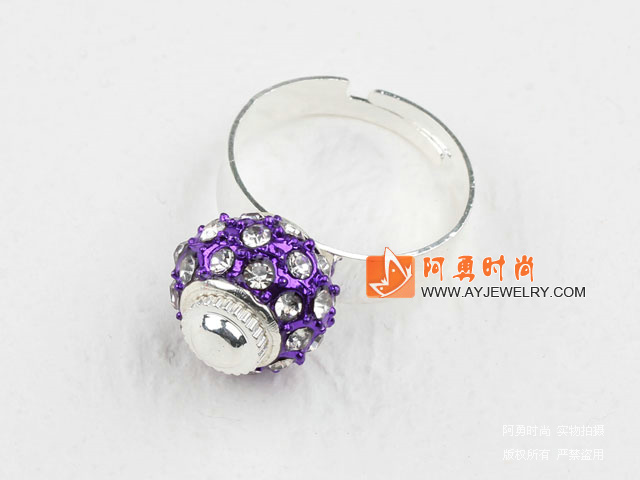 饰品编号:H111  我们主要经营 手链、项链、耳环、戒指、套链、吊坠、手机链、请方问我们的网站 www.ayjewelry.com
