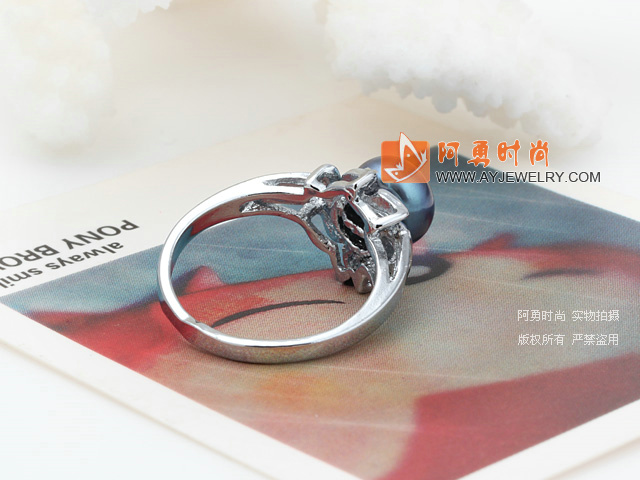 饰品编号:H133  我们主要经营 手链、项链、耳环、戒指、套链、吊坠、手机链、请方问我们的网站 www.ayjewelry.com
