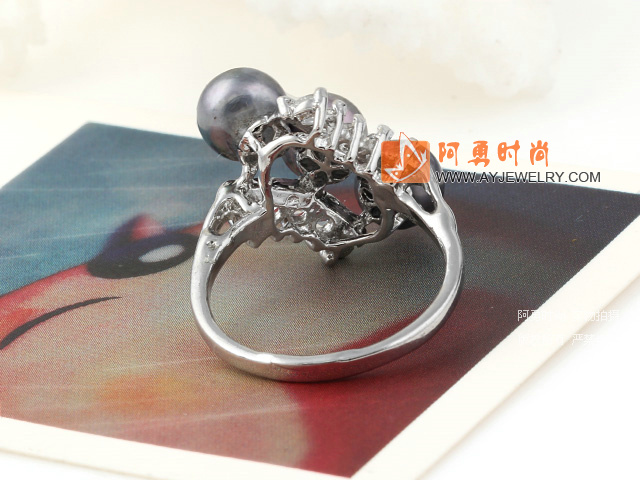 饰品编号:H151  我们主要经营 手链、项链、耳环、戒指、套链、吊坠、手机链、请方问我们的网站 www.ayjewelry.com