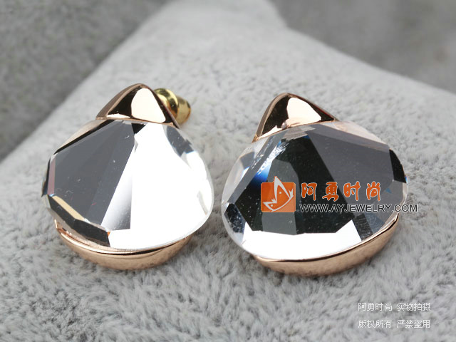 饰品编号:J118  我们主要经营 手链、项链、耳环、戒指、套链、吊坠、手机链、请方问我们的网站 www.ayjewelry.com