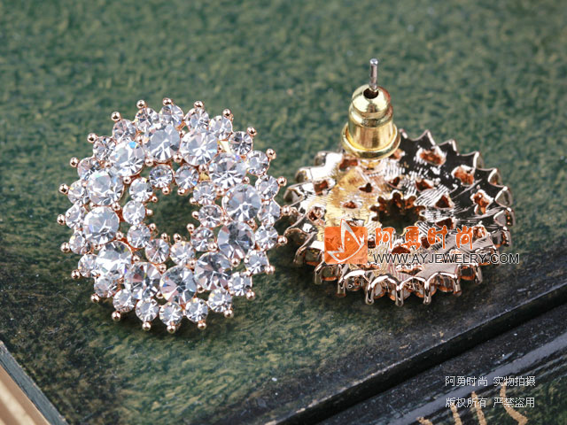 饰品编号:J145  我们主要经营 手链、项链、耳环、戒指、套链、吊坠、手机链、请方问我们的网站 www.ayjewelry.com