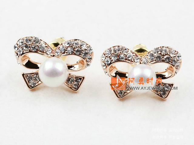 饰品编号:J161  我们主要经营 手链、项链、耳环、戒指、套链、吊坠、手机链、请方问我们的网站 www.ayjewelry.com