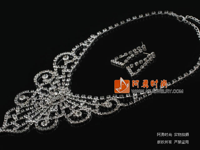 饰品编号:J183  我们主要经营 手链、项链、耳环、戒指、套链、吊坠、手机链、请方问我们的网站 www.ayjewelry.com