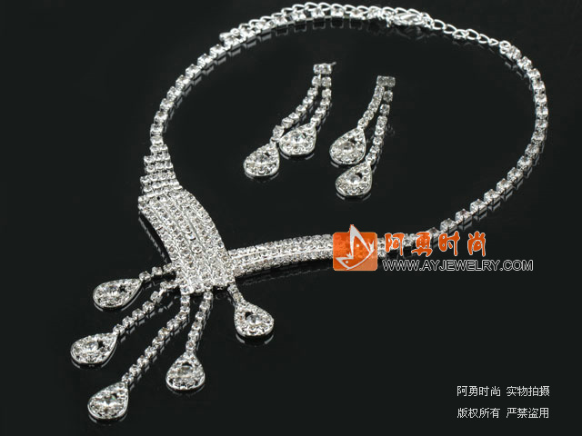 饰品编号:J187  我们主要经营 手链、项链、耳环、戒指、套链、吊坠、手机链、请方问我们的网站 www.ayjewelry.com