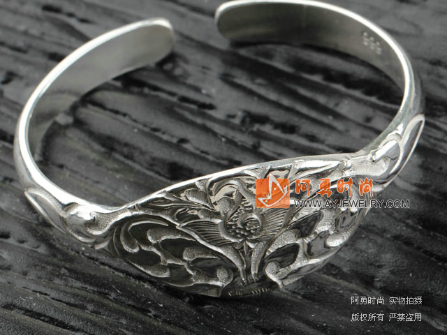 饰品编号:J200  我们主要经营 手链、项链、耳环、戒指、套链、吊坠、手机链、请方问我们的网站 www.ayjewelry.com