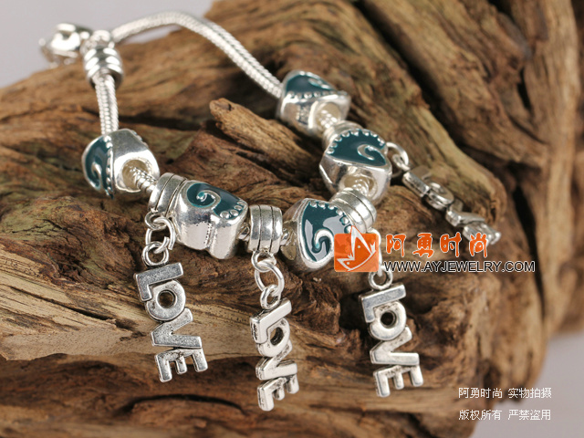 饰品编号:L100  我们主要经营 手链、项链、耳环、戒指、套链、吊坠、手机链、请方问我们的网站 www.ayjewelry.com