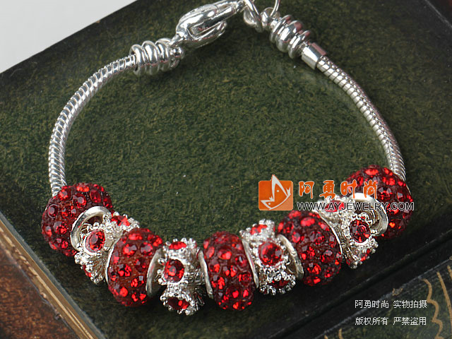 饰品编号:L106  我们主要经营 手链、项链、耳环、戒指、套链、吊坠、手机链、请方问我们的网站 www.ayjewelry.com
