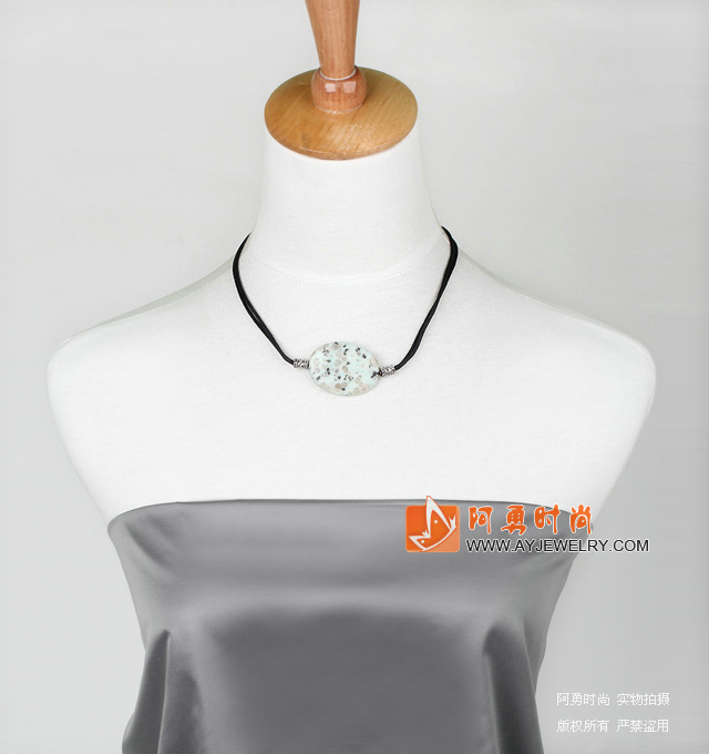 饰品编号:L1074  我们主要经营 手链、项链、耳环、戒指、套链、吊坠、手机链、请方问我们的网站 www.ayjewelry.com